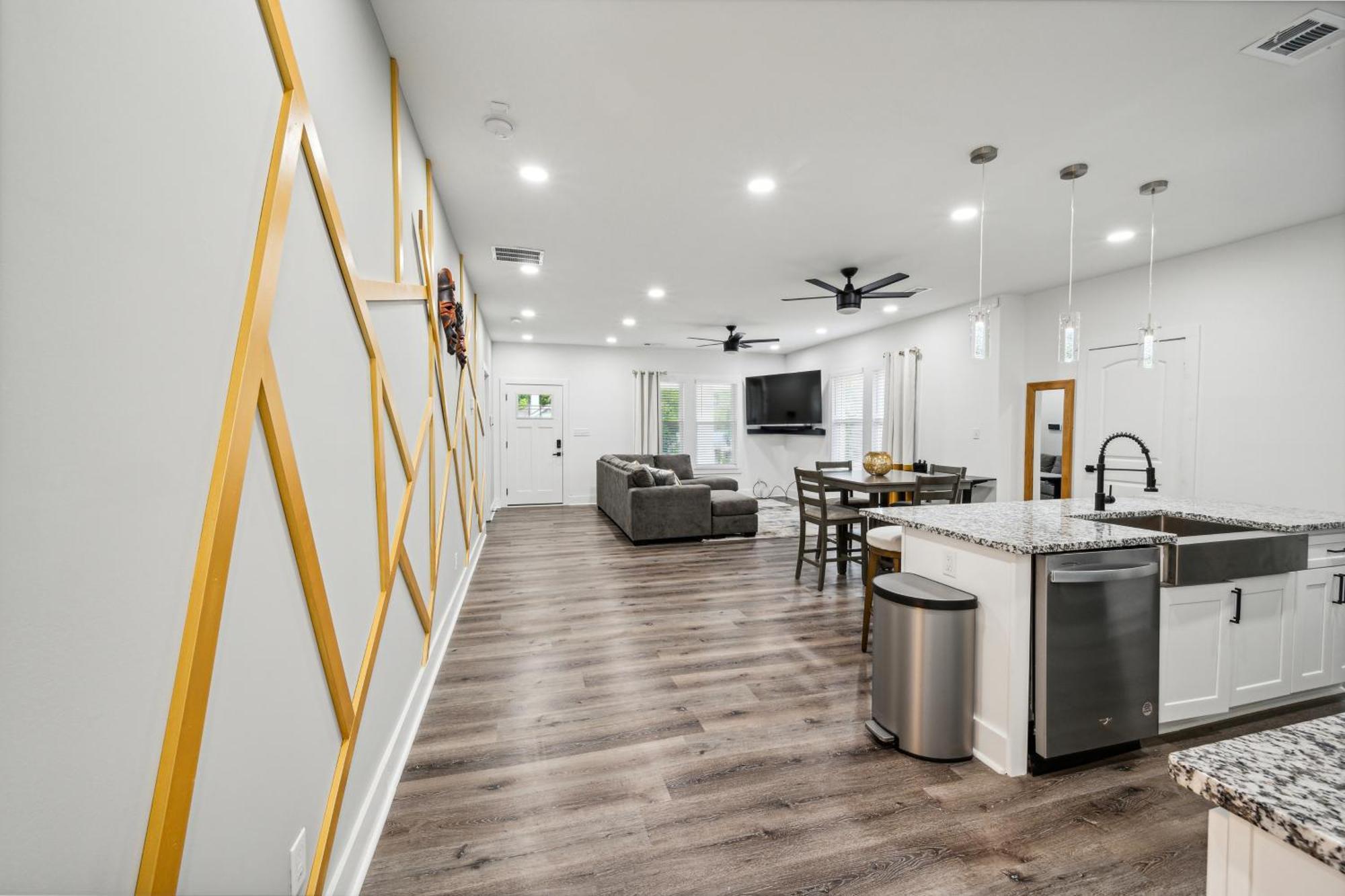 Centrally Located Home In Atlanta-10 Mins From Ga Aquarium, Mercedes Benz Stadium, & Much More Exterior photo